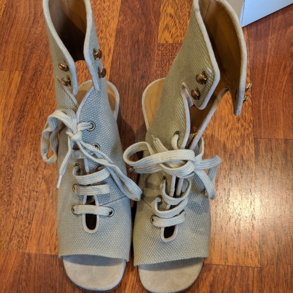 *SOLD* Chloé open wedge sandals - Picture 4 of 7